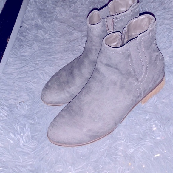 LIMELIGHT  ANKLE BOOTS  WITH LITTLE HEEL - Picture 1 of 6